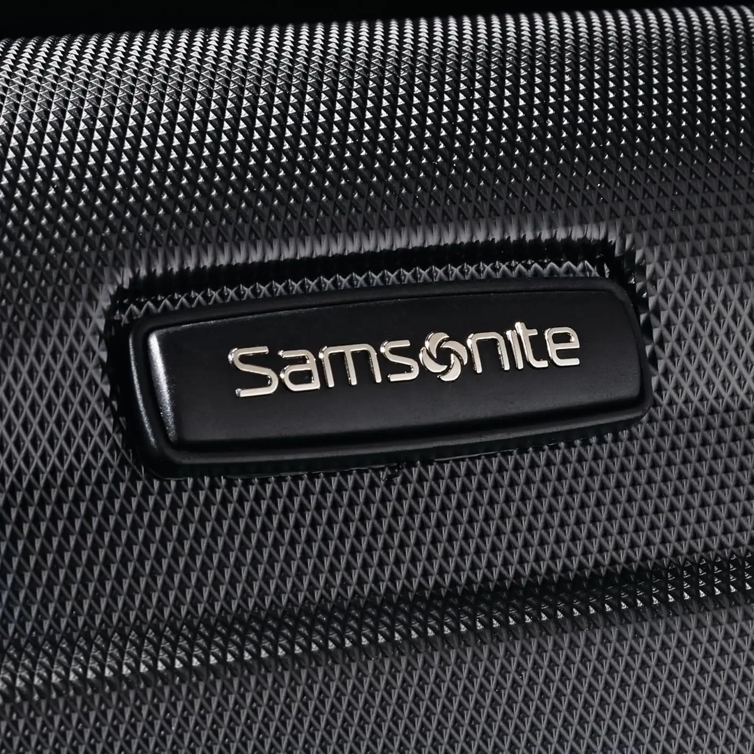 Samsonite Omni PC Hardside Expandable Luggage with Spinner Wheels, Checked-Large 28-Inch, Black, 68310-1041 - 91aroTnLsHL._AC_SL1500_